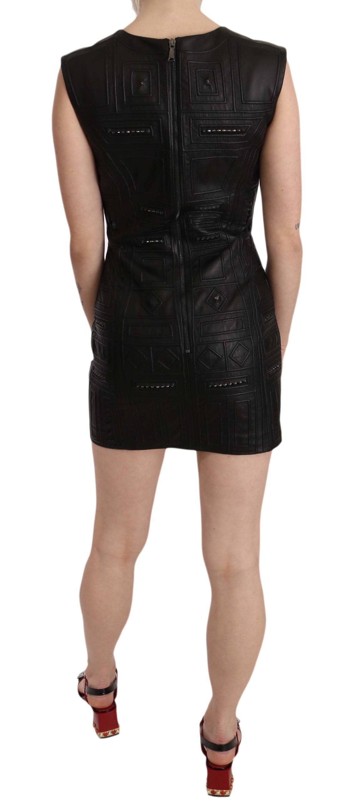 Robe courte droite cloutée en cuir noir John Richmond