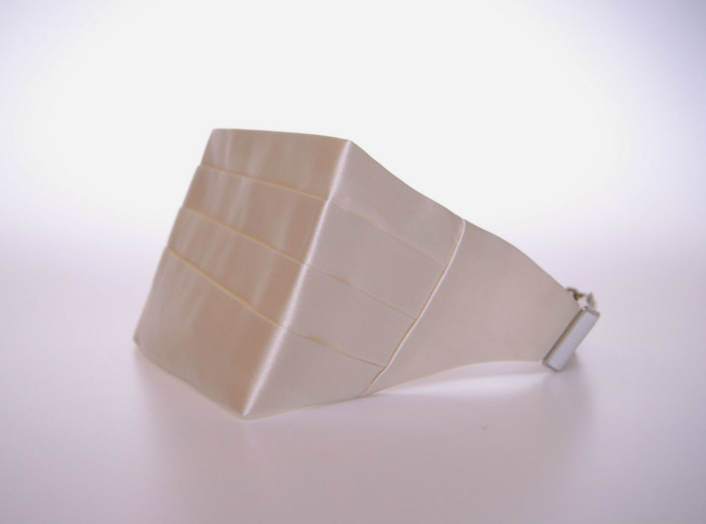 Ceinture élégante en soie blanche Dolce &amp; Gabbana