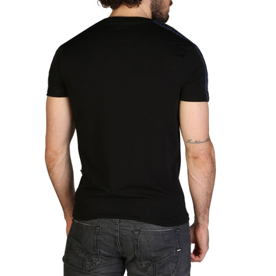 T-shirts Aquascutum 