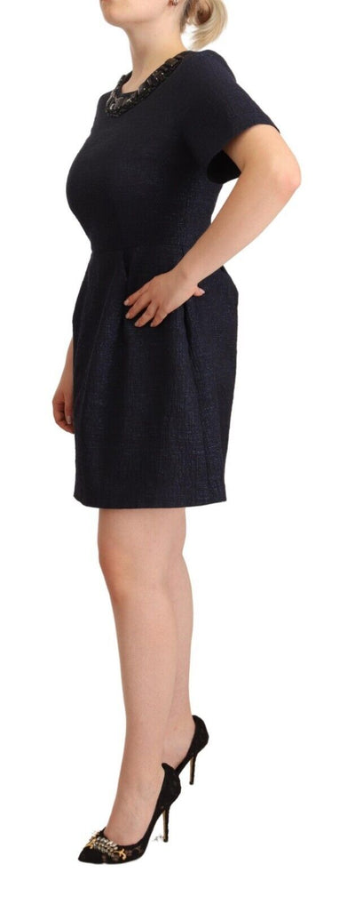 Robe trapèze courte noire à manches courtes ornées de L'Autre Chose