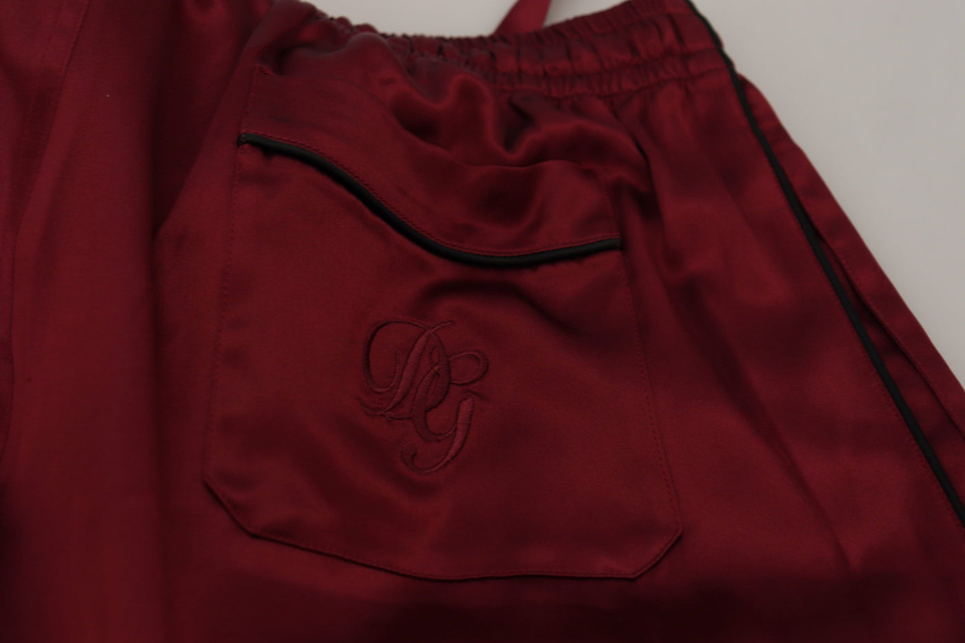 Dolce &amp; Gabbana Bordeaux Zijden DG Slaap Lounge Broek