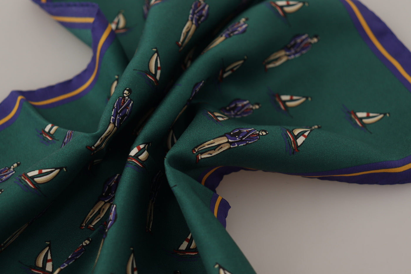 Foulard carré Dolce &amp; Gabbana vert imprimé logo DG pour homme