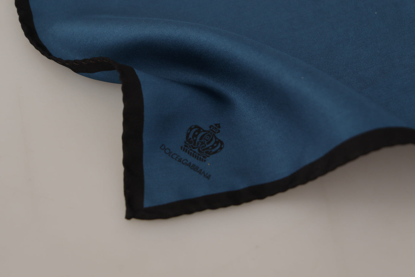 Foulard carré imprimé couronne DG noir et bleu Dolce &amp; Gabbana