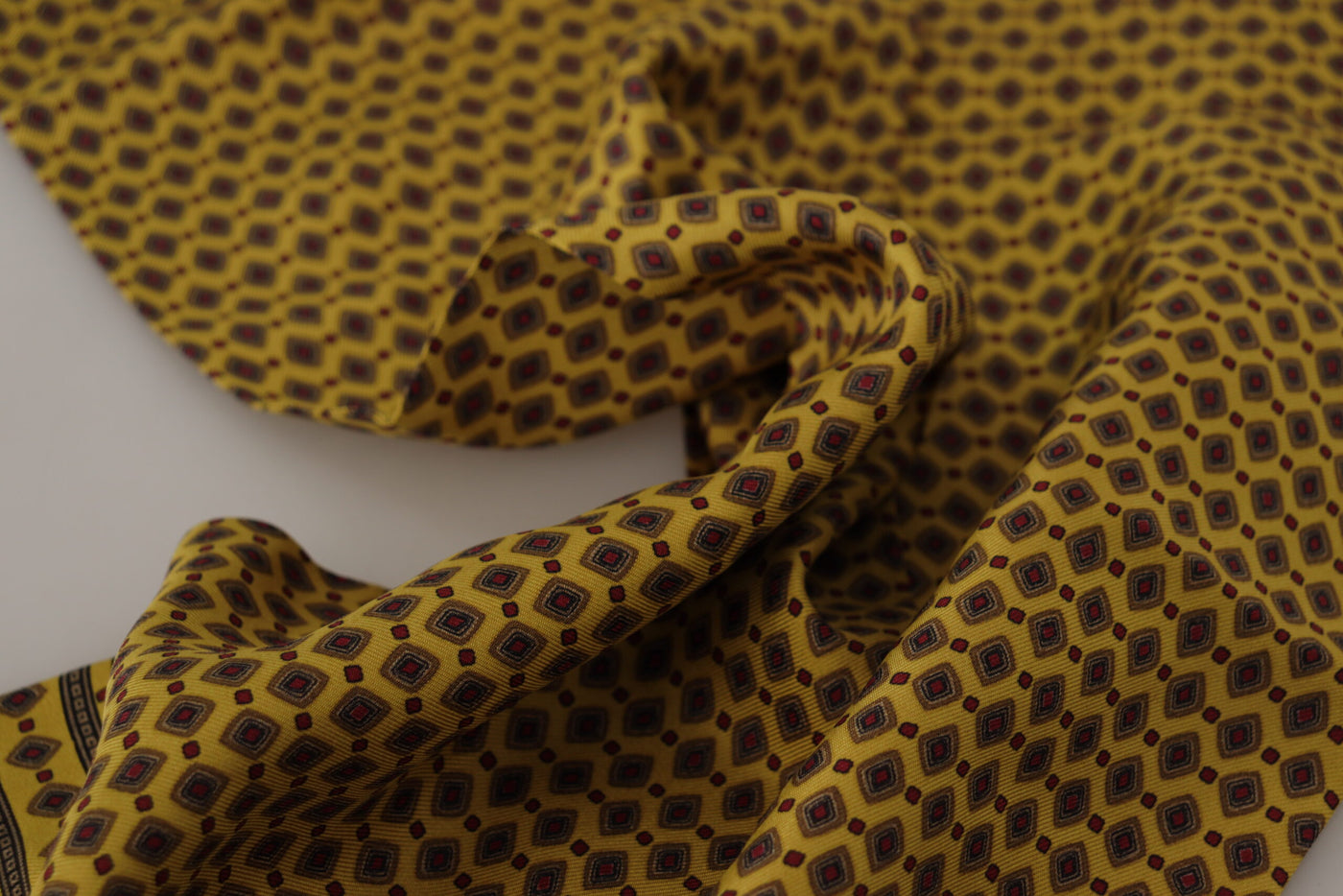 Dolce &amp; Gabbana gele zijden sjaal met patroon en franje