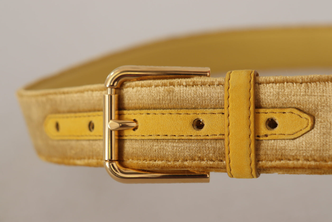 Dolce &amp; Gabbana Gele Fluwelen Gouden Metalen Logo Gegraveerde Gesp Riem