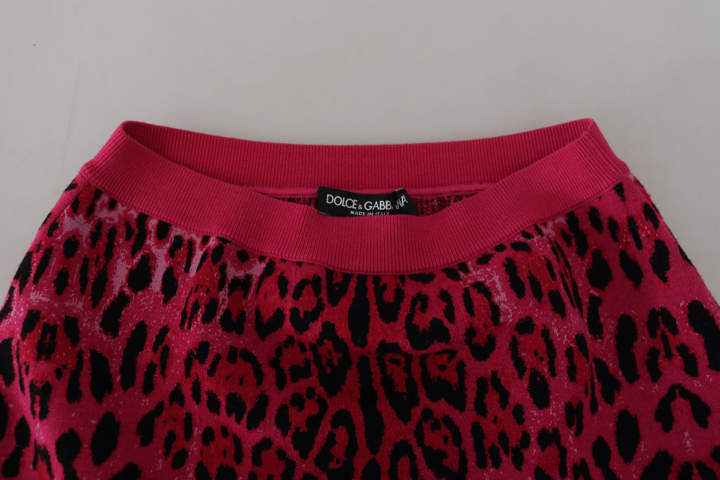 Mini-jupe trapèze taille haute à imprimé léopard rose Dolce &amp; Gabbana