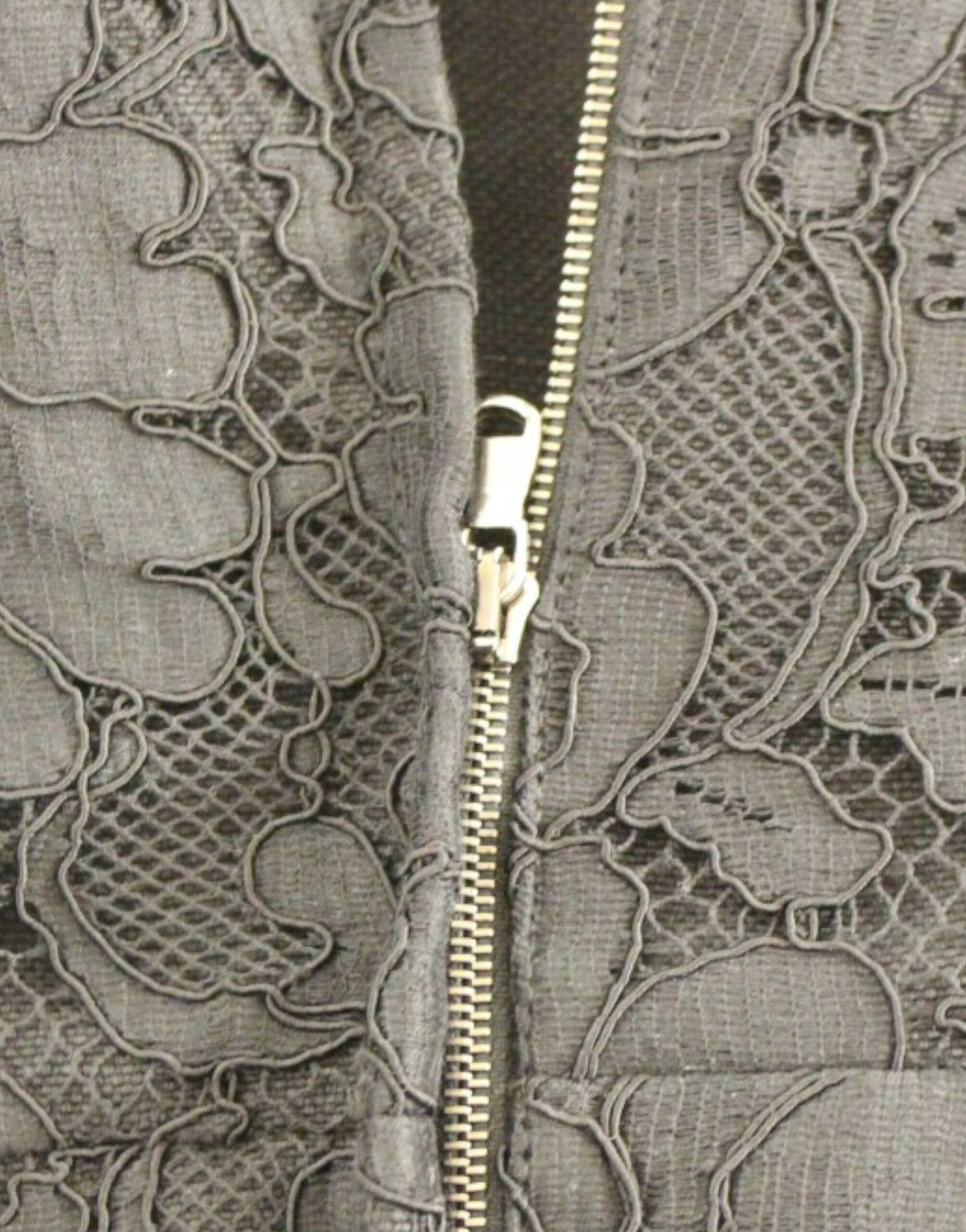 Robe de défilé Sicile en dentelle florale noire Dolce &amp; Gabbana
