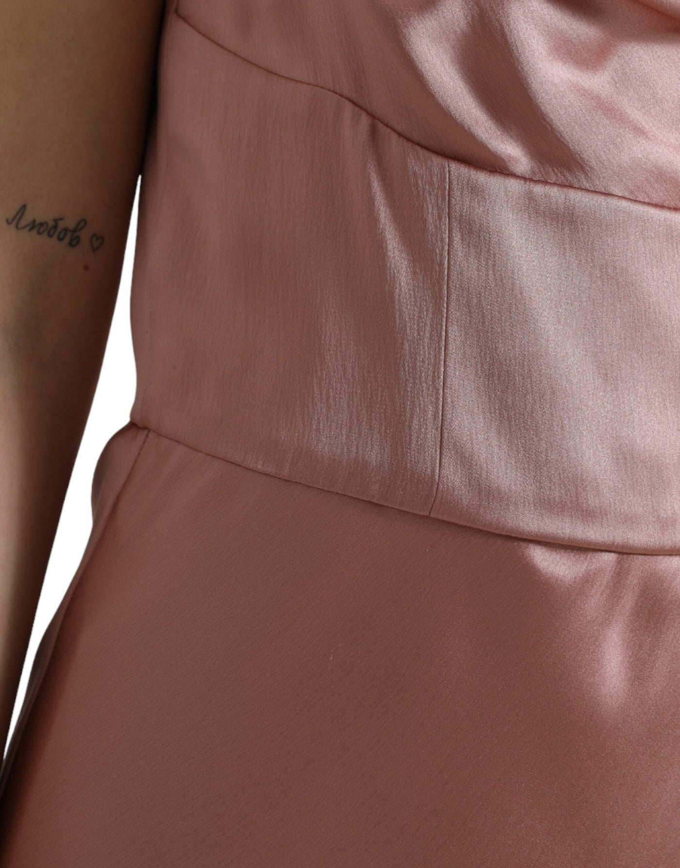 Robe longue à bretelles spaghetti en soie rose Dolce &amp; Gabbana