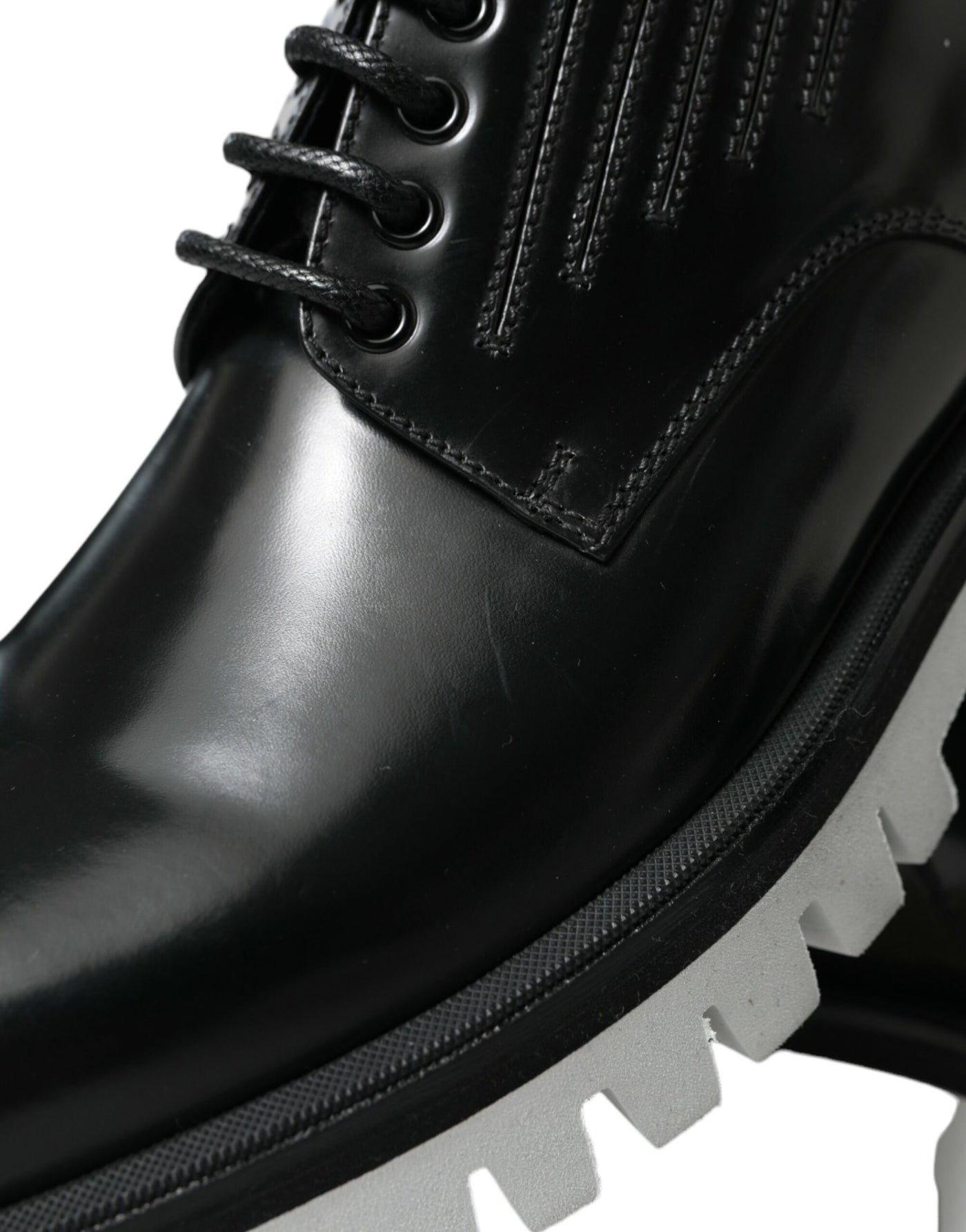 Dolce &amp; Gabbana zwart-witte leren veterschoenen met derby-motief