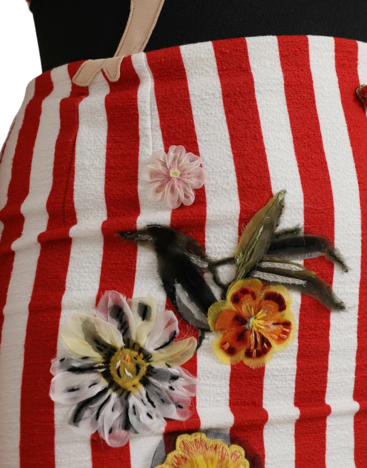 Robe fourreau mi-longue sans manches à fleurs rouges et blanches Dolce &amp; Gabbana