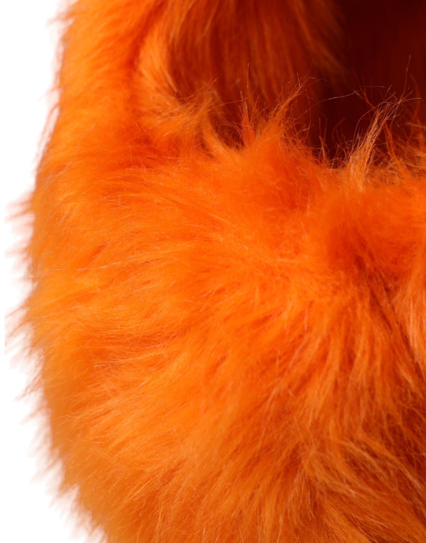 Chapeau enveloppant en fausse fourrure orange Dolce &amp; Gabbana