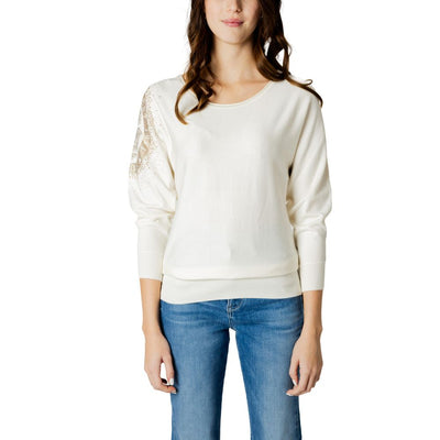 Guess Vêtements de sport en viscose blanche
