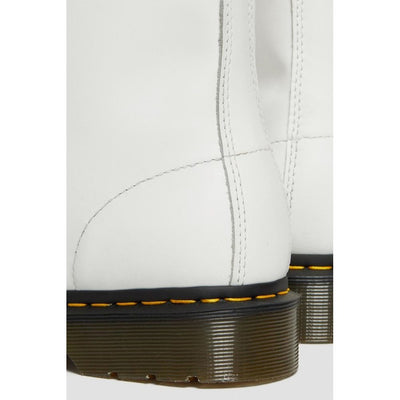 Bottes en cuir blanc Dr. Martens