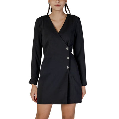 Short en polyester noir uniquement