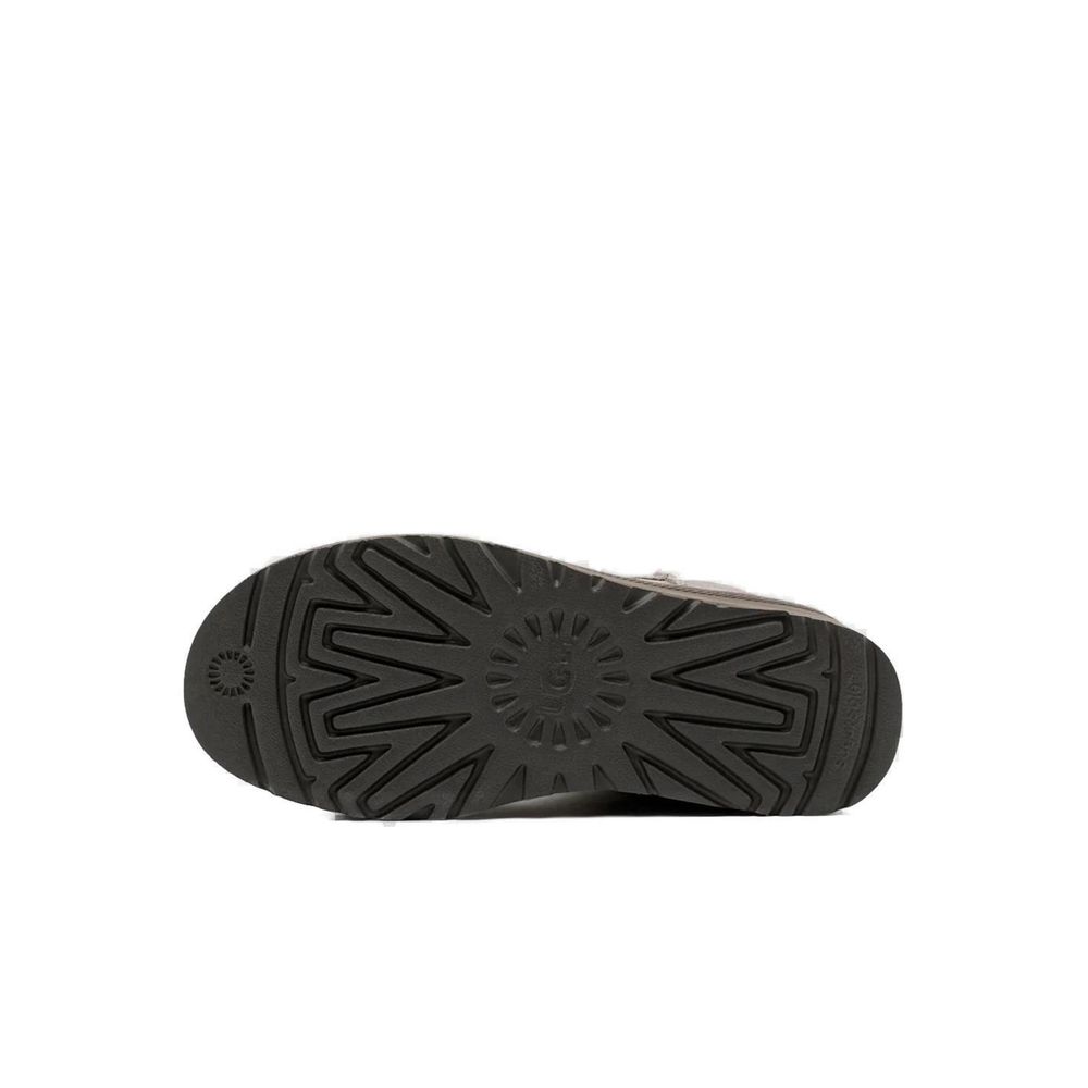 Bottes en cuir suédé gris UGG