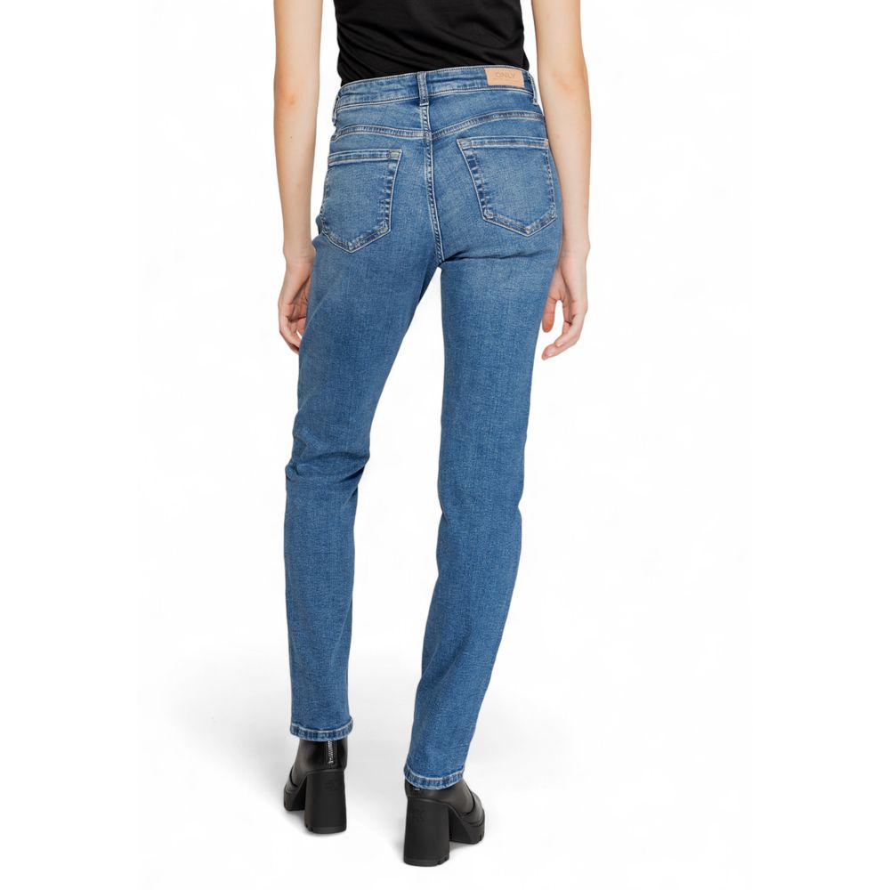 Alleen blauwe katoenen jeans en broek