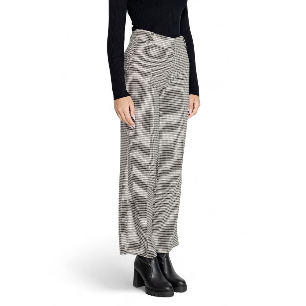 Jeans et pantalons en polyester noir uniquement