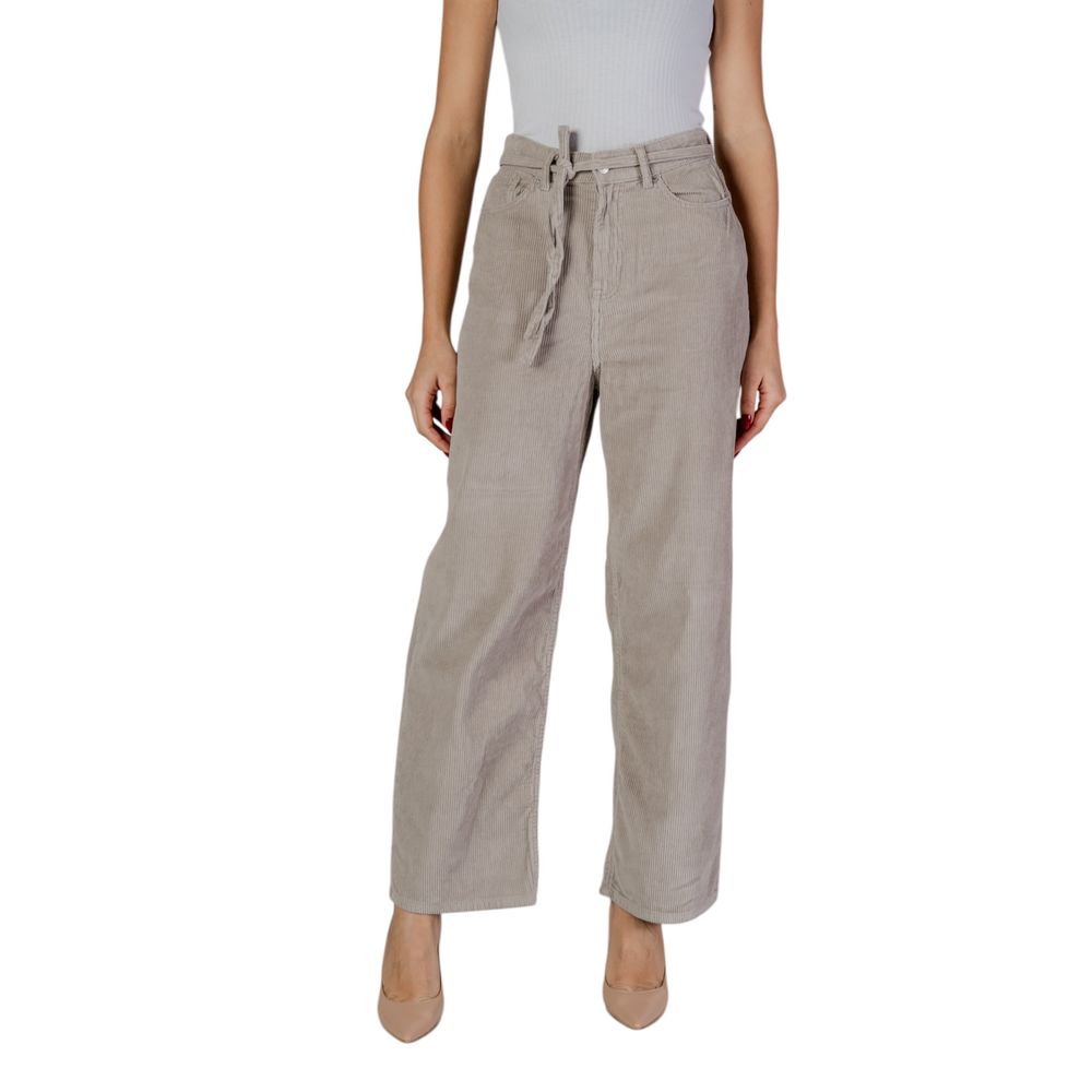 Pantalon en coton beige uniquement