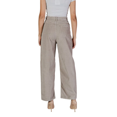 Pantalon en coton beige uniquement