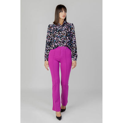 Pantalon en viscose rose uniquement