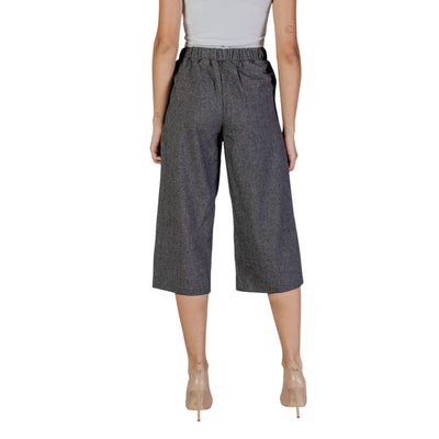 Pantalon court en polyester noir et blanc Vero Moda