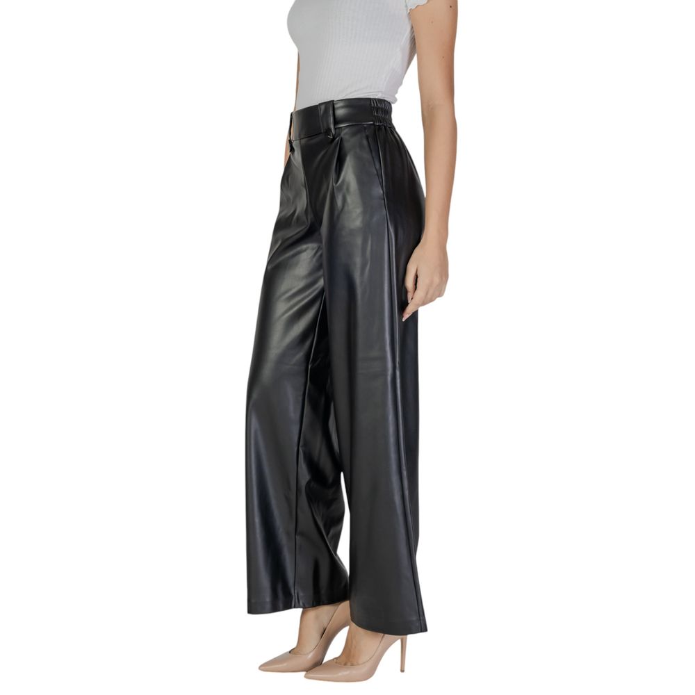 Pantalon en polyester noir uniquement
