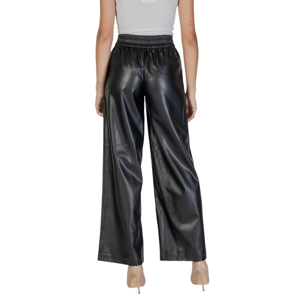 Pantalon en polyester noir uniquement