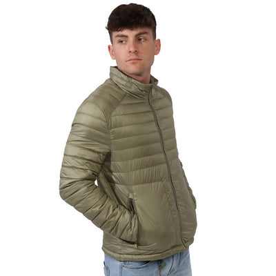 Oui, veste pour homme Yes Zee en nylon vert avec capuche dissimulable.