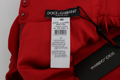 Short Dolce &amp; Gabbana en soie rouge à imprimé roses de Sicile 