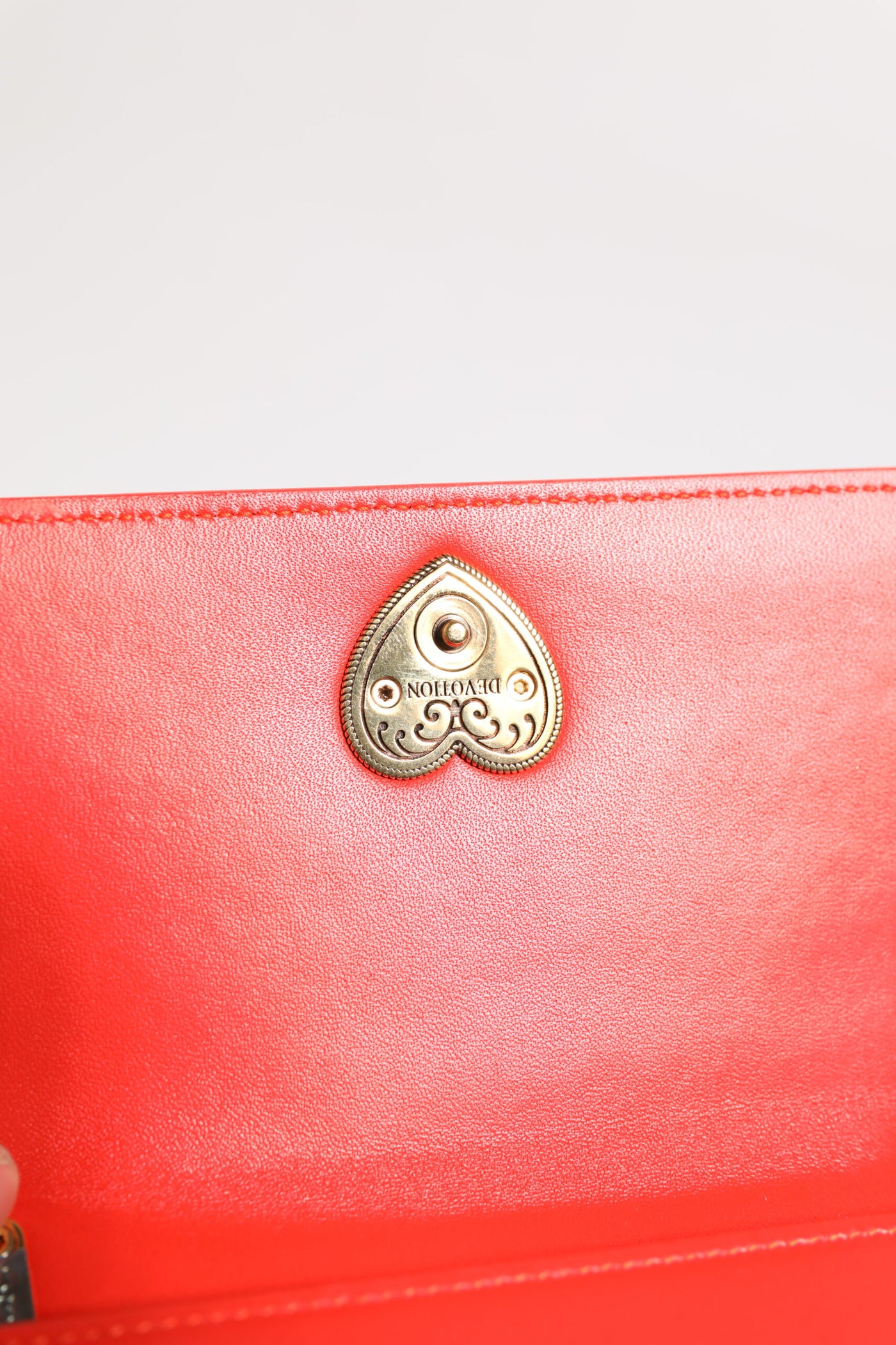 Dolce &amp; Gabbana Rode Leren Gewatteerde Devotion Crossbody Telefoonhoesje
