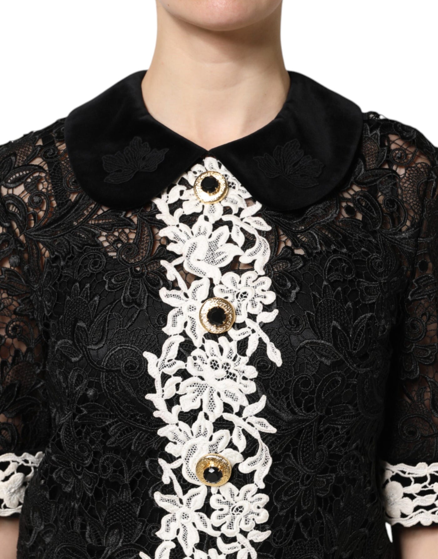 Dolce &amp; Gabbana zwarte mini-jurk met bloemenkantversiering