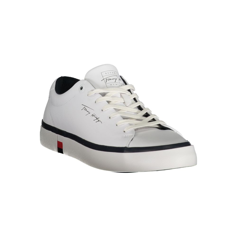 Tommy Hilfiger Til je spel naar een hoger niveau met stijlvolle witte sneakers