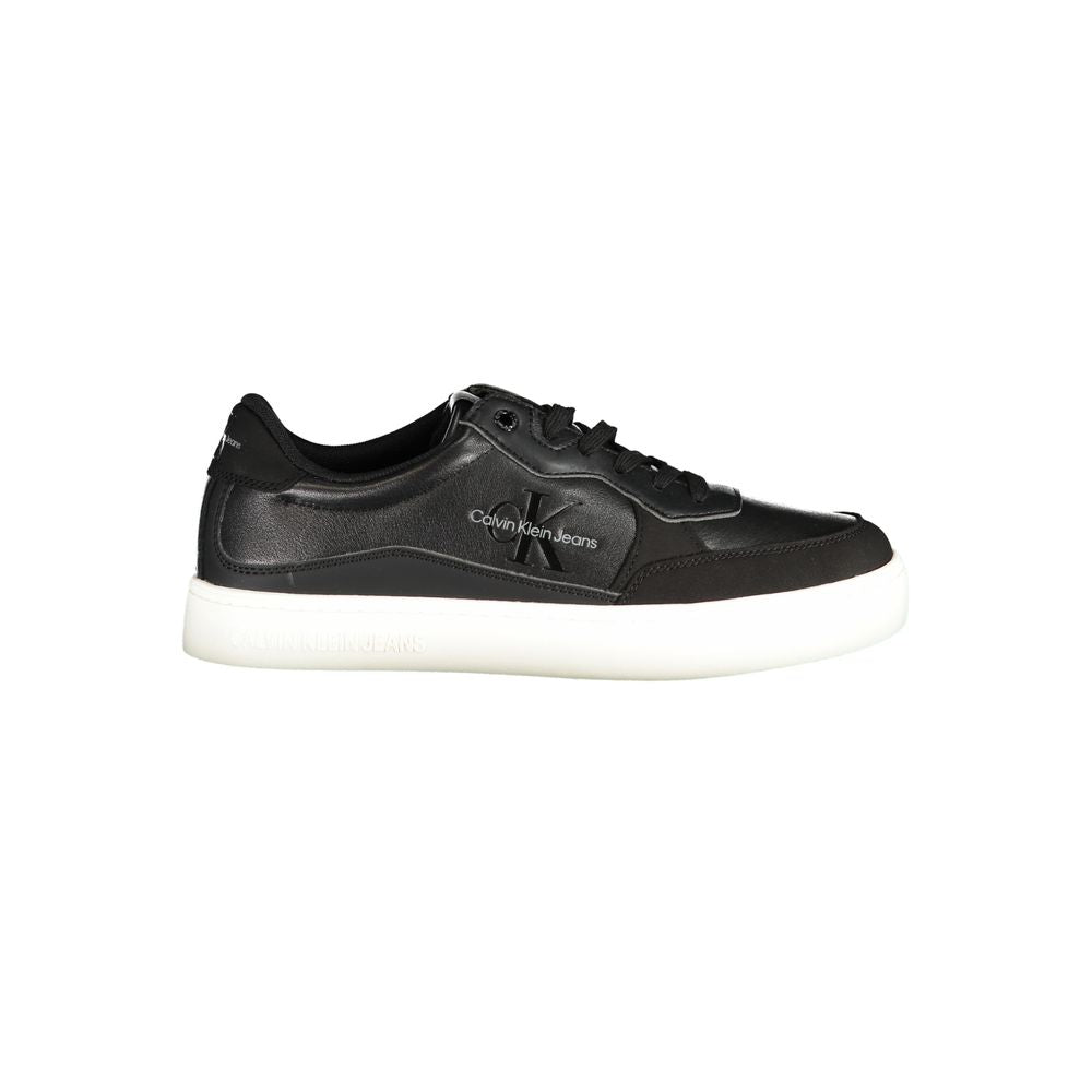 Calvin Klein Strakke Zwarte Sportschoenen met Contrasterende Details