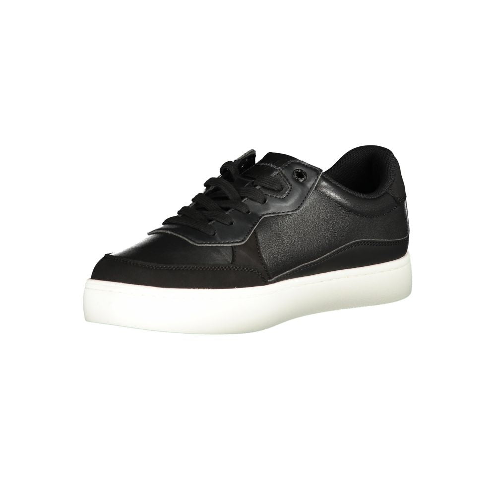 Calvin Klein Strakke Zwarte Sportschoenen met Contrasterende Details