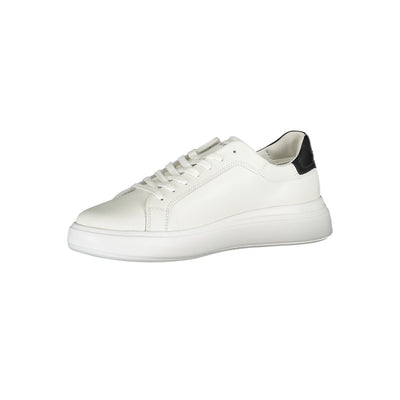 Baskets blanches élégantes Calvin Klein avec détails contrastés