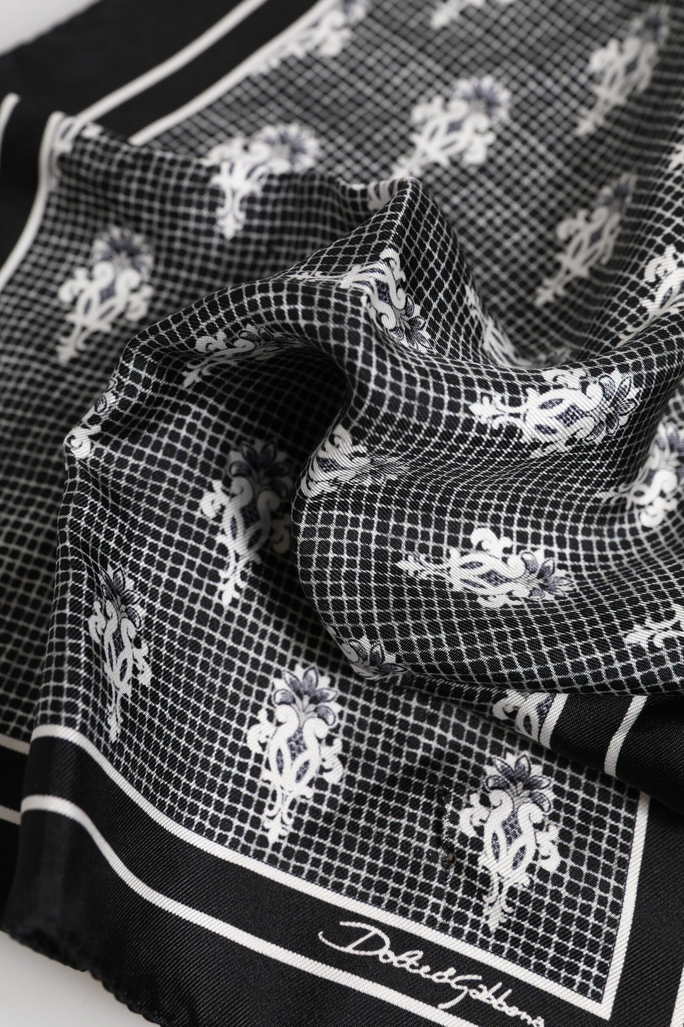 Dolce &amp; Gabbana Zwart Wit Geprinte Vierkante Foulard Sjaal