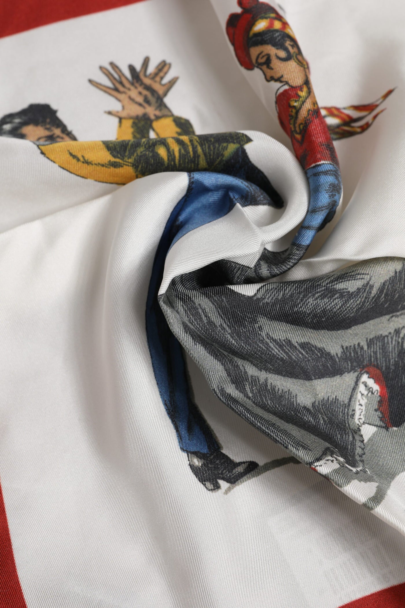 Dolce &amp; Gabbana Witte Zijden Vierkante Sjaal met Print voor Heren