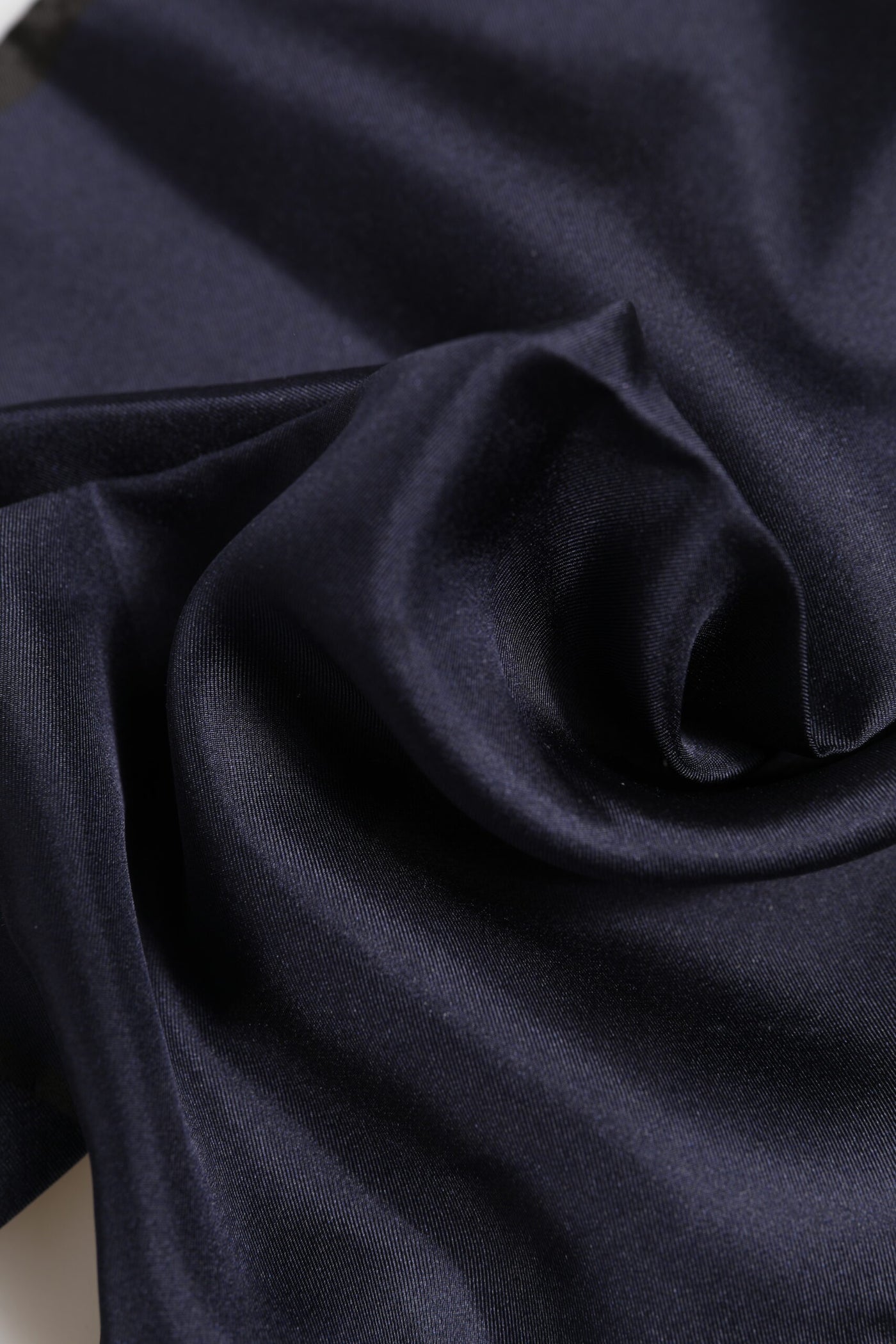 Dolce &amp; Gabbana Blauwe DG Crown Zijden Vierkante Heren Foulard Sjaal