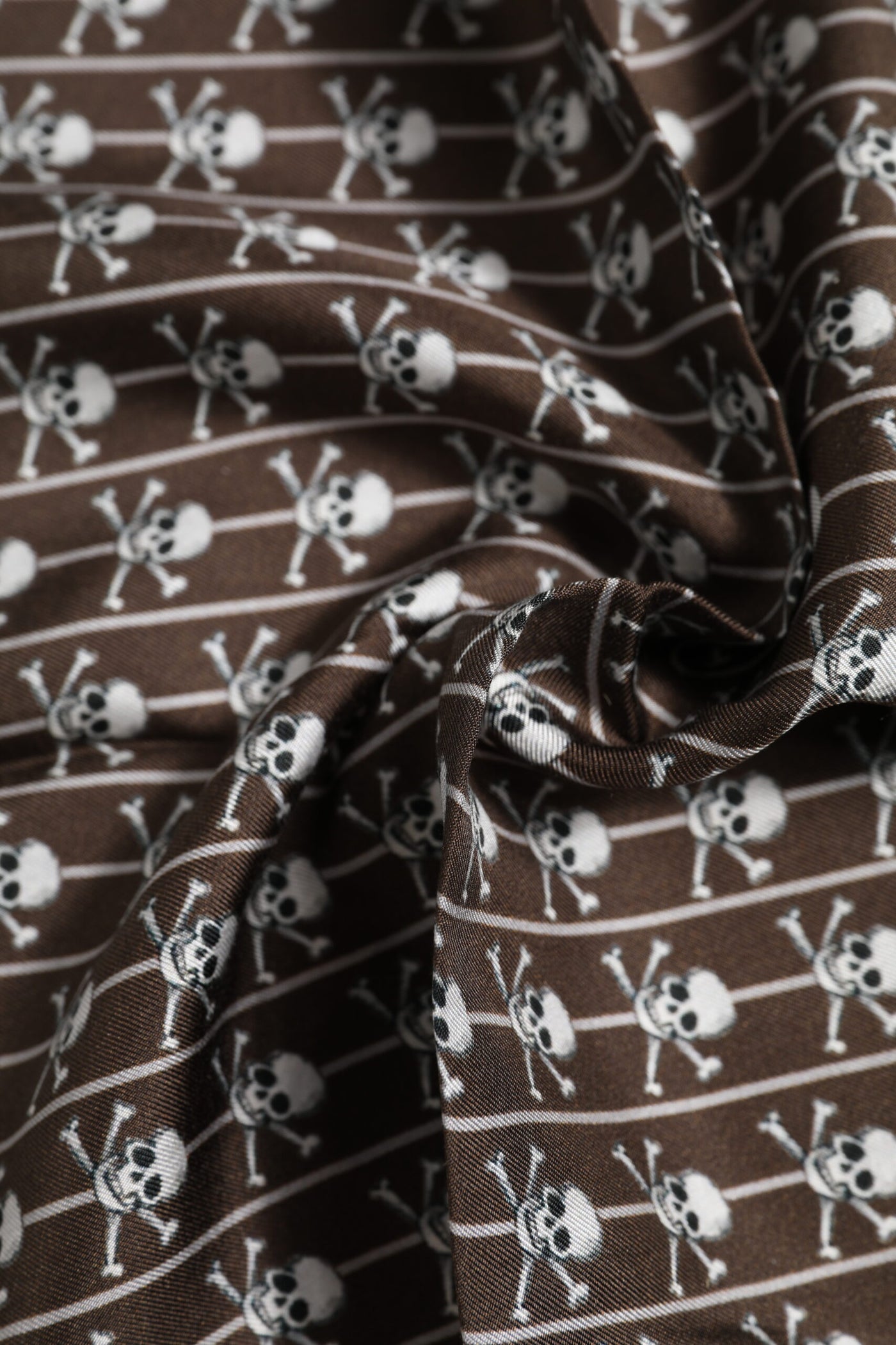 Dolce &amp; Gabbana Bruine Schedel Zijden Vierkante Heren Foulard Sjaal