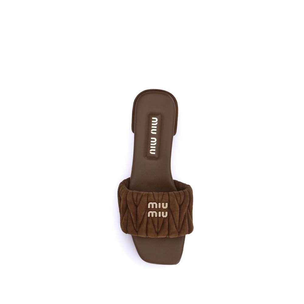 Miu Miu Gematelassé nappaleren sandalen