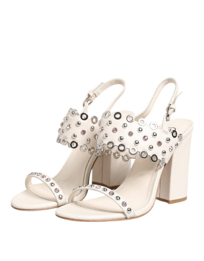 ASH Witte sandalen met blokhak en studs en kwartbandjes