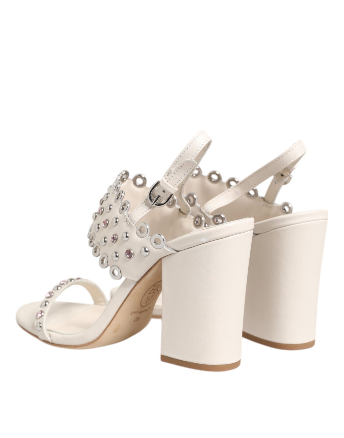 ASH Witte sandalen met blokhak en studs en kwartbandjes
