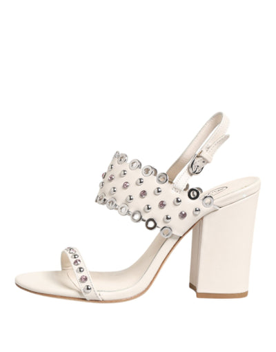 ASH Witte sandalen met blokhak en studs en kwartbandjes