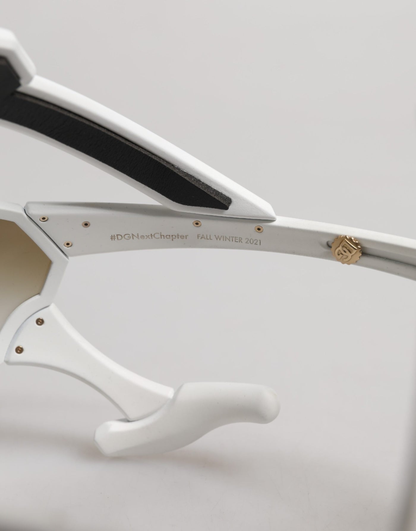 Dolce &amp; Gabbana Witte Acetaat Next Generation Mask Eyewear Zonnebril