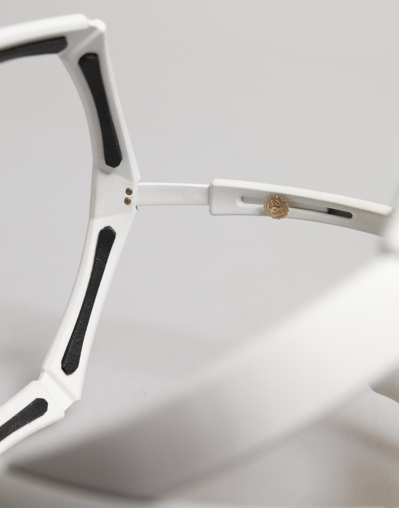 Dolce &amp; Gabbana Witte Acetaat Next Generation Mask Eyewear Zonnebril