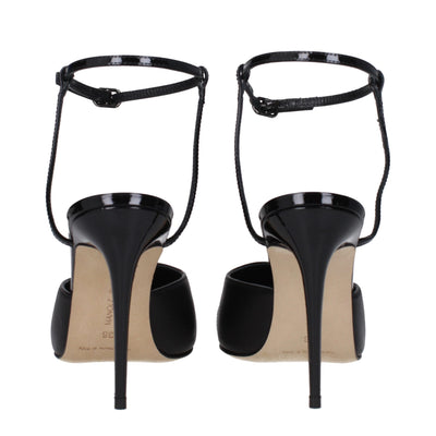 Escarpins à talons hauts en cuir noir Manolo Blahnik