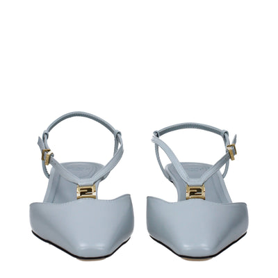 Sandales plates en cuir bleu clair Fendi