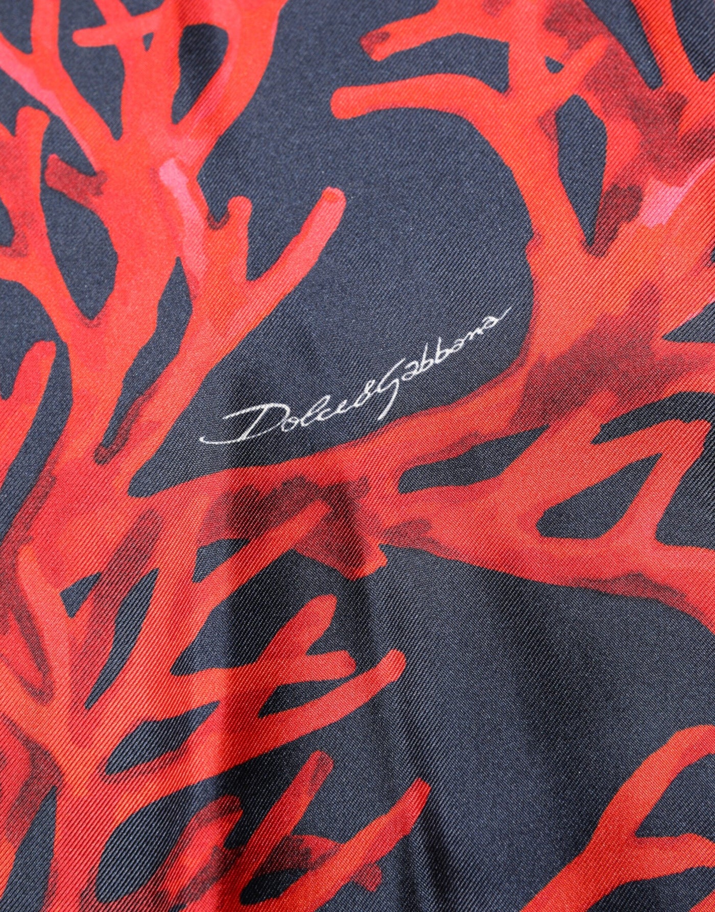 Pull Dolce &amp; Gabbana en soie bleu marine et rouge à imprimé corail