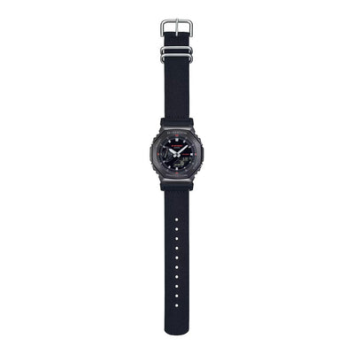 Montre Casio en tissu noir