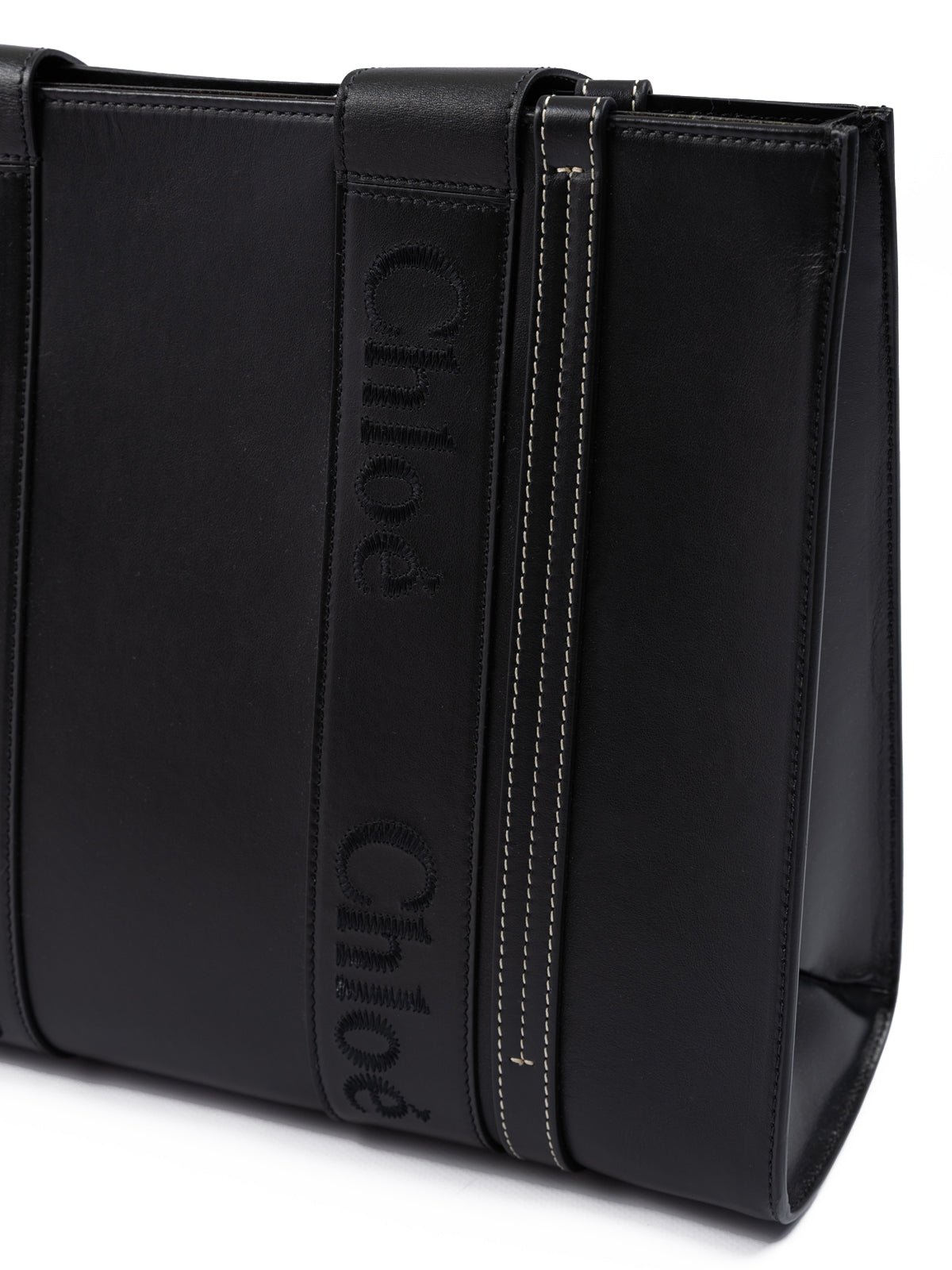 Sac fourre-tout moyen en cuir noir avec logo brodé Woody de Chloé